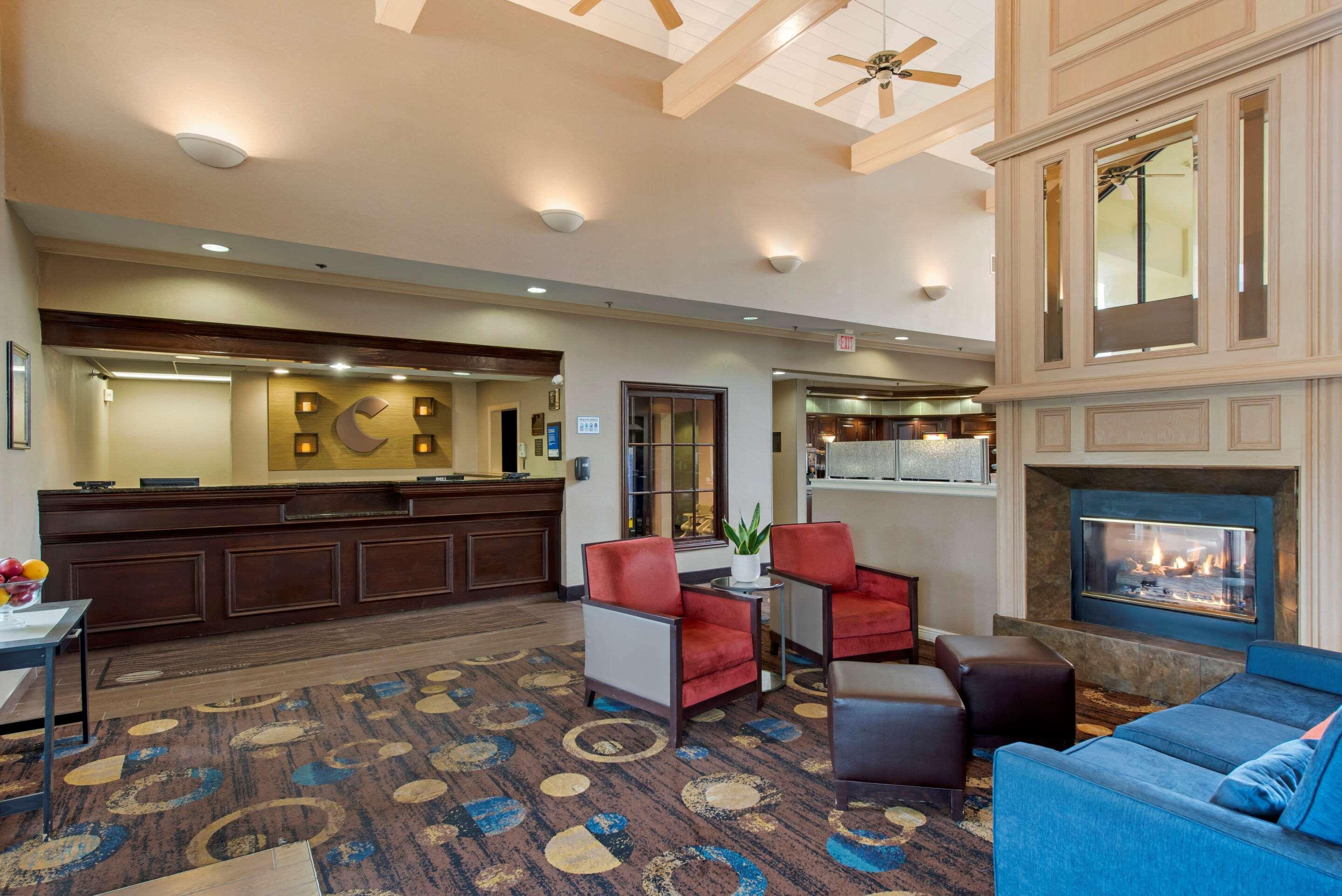 Comfort Inn & Suites Warsaw Near Us-30 Exterior foto