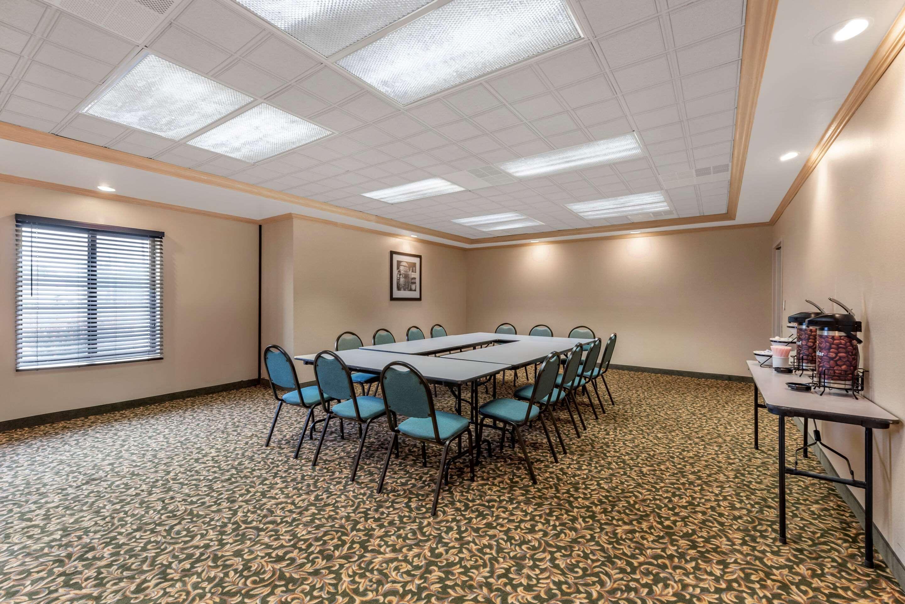 Comfort Inn & Suites Warsaw Near Us-30 Exterior foto